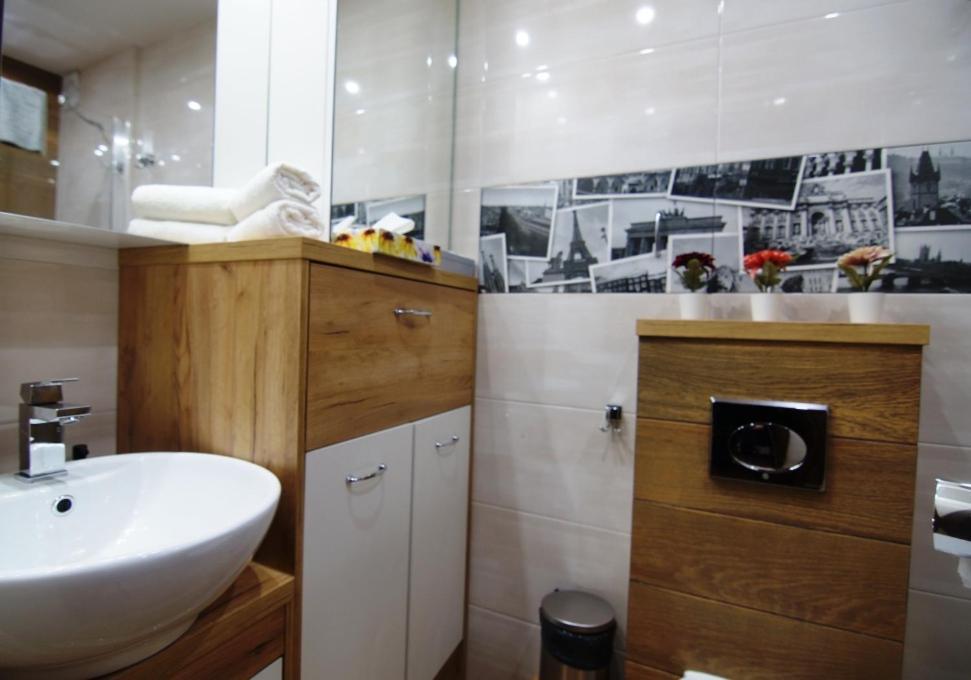 Apartament Tuz Za Rogiem Zamku 马尔堡 外观 照片